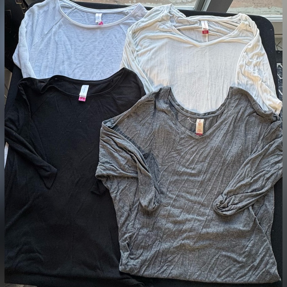 Lot of 4 No Boundaries Tops Size Small and Medium